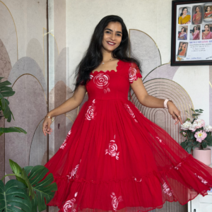 Viral Red Chiffon Vacation Frock – Lightweight Ethnic Travel Wear